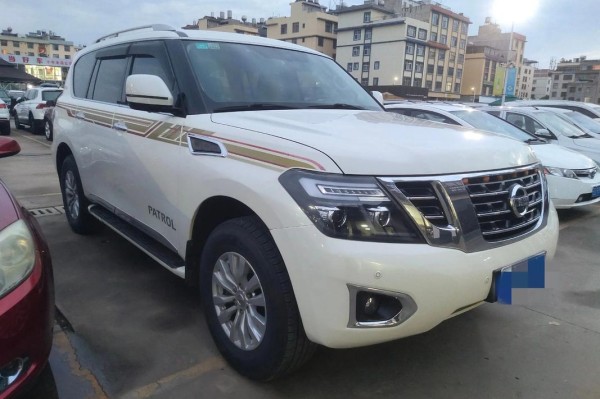 18款尼桑途乐4.0Y62中东版豪华气息释放途乐4.0L七座越野现车价格