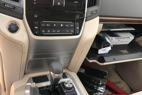 18款丰田酷路泽4000EXR无窗高丐丰田酷路泽4000中东版两气囊