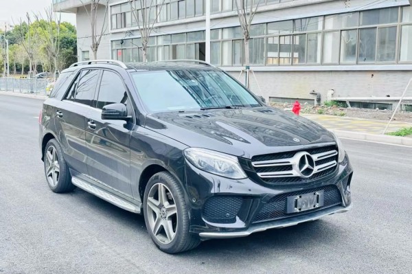 18款奔驰GLE400加版回笼资金满配支持港口现车最低价格多少钱
