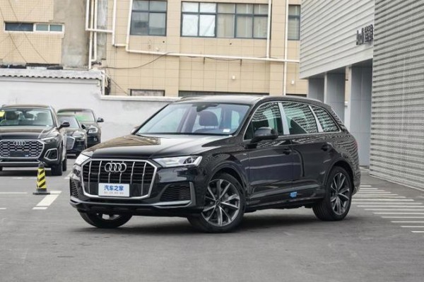 18款奥迪Q7加版参数配置多少钱豪华奥迪Q7年底促销特价热卖