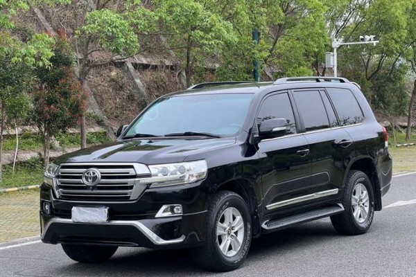 18款丰田酷路泽5700高配特惠中东版丰田酷路泽5700大排量越野