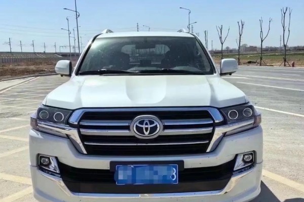 18款丰田兰德酷路泽4000中东版霸气于外精饰于内陆巡路王低价