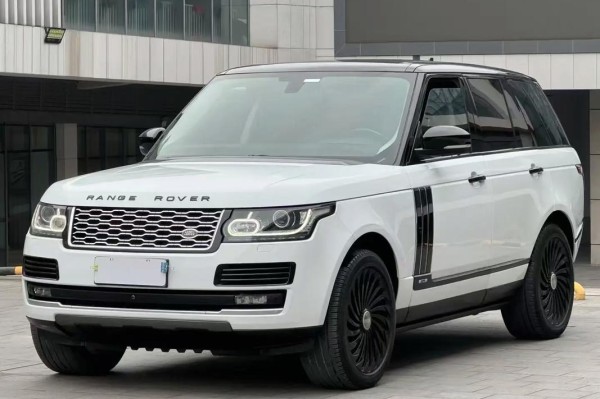 17款路虎揽胜行政3.0HSE版最新配置报价路虎揽胜汽油加长越野全解