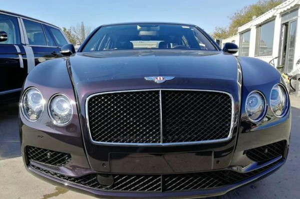 18款宾利飞驰V8S颜色齐全性能全面解答宾利飞驰设计让人舒心