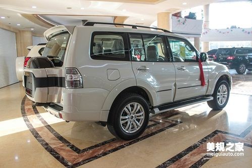 18款中东版三菱帕杰罗V97带黄金套件天窗后挂天津港最新报价