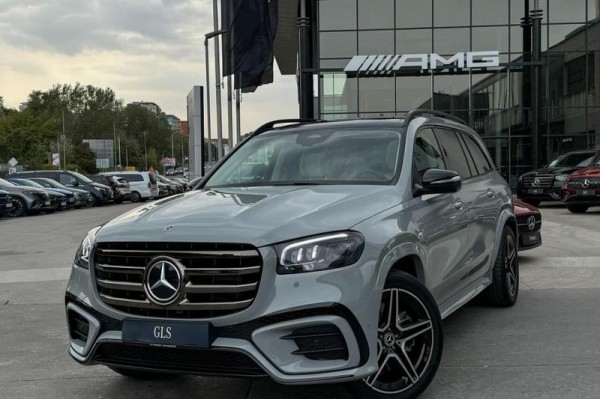 18款加版奔驰GLS450AMG运动包时尚的外观设计港口现车优惠