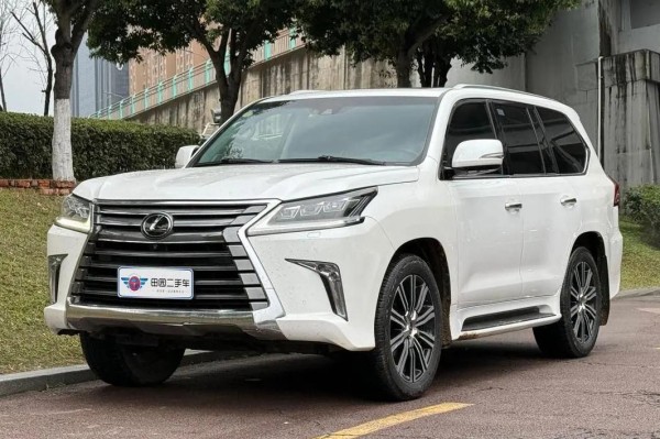 17款雷克萨斯LX570加版八座四驱顶配优惠报价