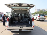 18款丰田酷路泽4000动力支持勇攀高峰丰田酷路泽4000高配七座四驱