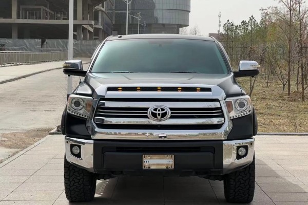 18款丰田坦途配置详情优惠促销丰田坦途大皮卡报价高配新行情