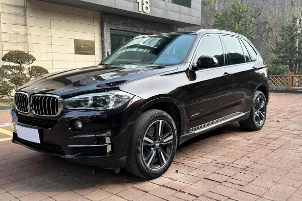 18款宝马X5加版3.0个性化配置性价比高宝马X5新价格年末促销