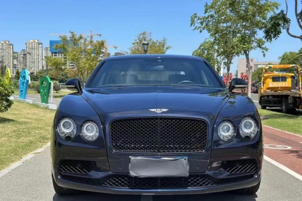 18款宾利飞驰V8S欧版时尚魅力展现高配现车引爆津港下调关税