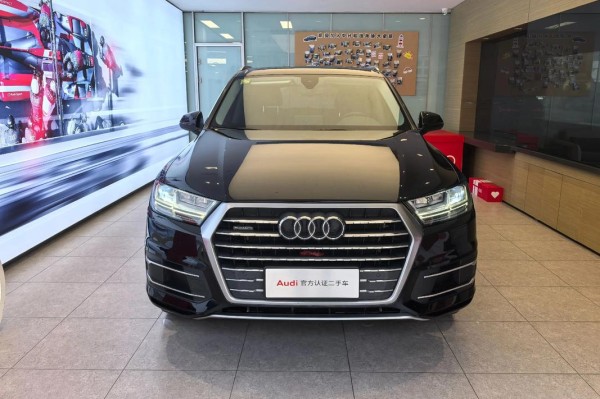 18款奥迪Q7新配置新行情超值促销中加版科技版高配奥迪Q7优惠