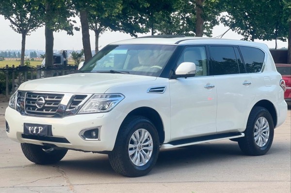 17款日产途乐Y62中东4.0 XE与途乐SE不同之处天津现车报价多少