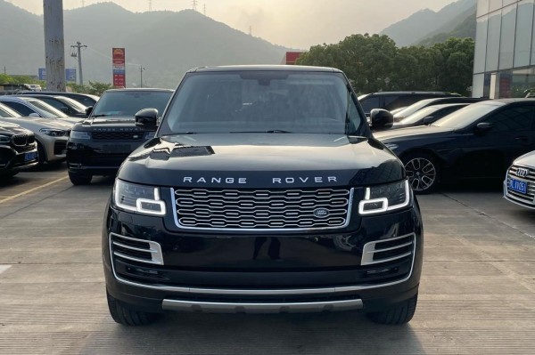 17款路虎揽胜行政欧规3.0T节日特惠降价多少钱油耗评测如何