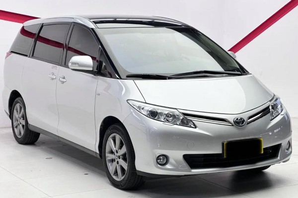 18款丰田大霸王 霸气凛然的王者的风度，带你领略全新的生活。