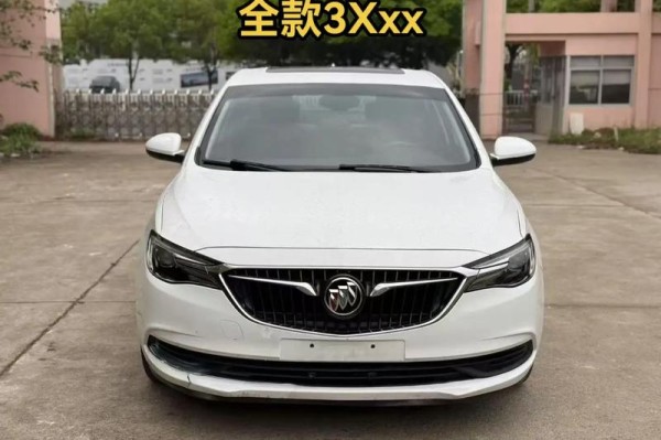 17款进口丰田霸道2700中东版优惠不断配置多图详解