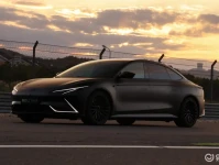 智己L7推出Snake Performance高性能版 将于年内上市