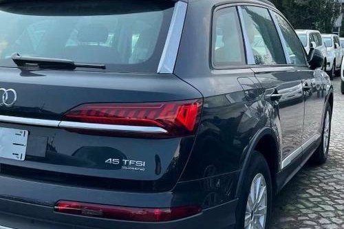 18款奥迪Q7加版钜惠裸车价升级细节平行进口奥迪Q7最新报价