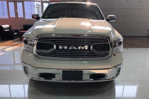 17款道奇公羊长角号颜色配置齐全促销道奇公羊皮卡越野季热销