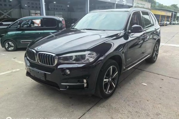 18款宝马X5加版平行进口天津港价格配置宝马X5墨版公路小霸王