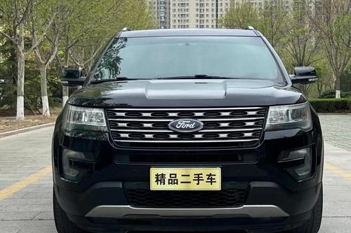 17款福特探险者2.3T车身超过五米的长度实力降价强劲越野车