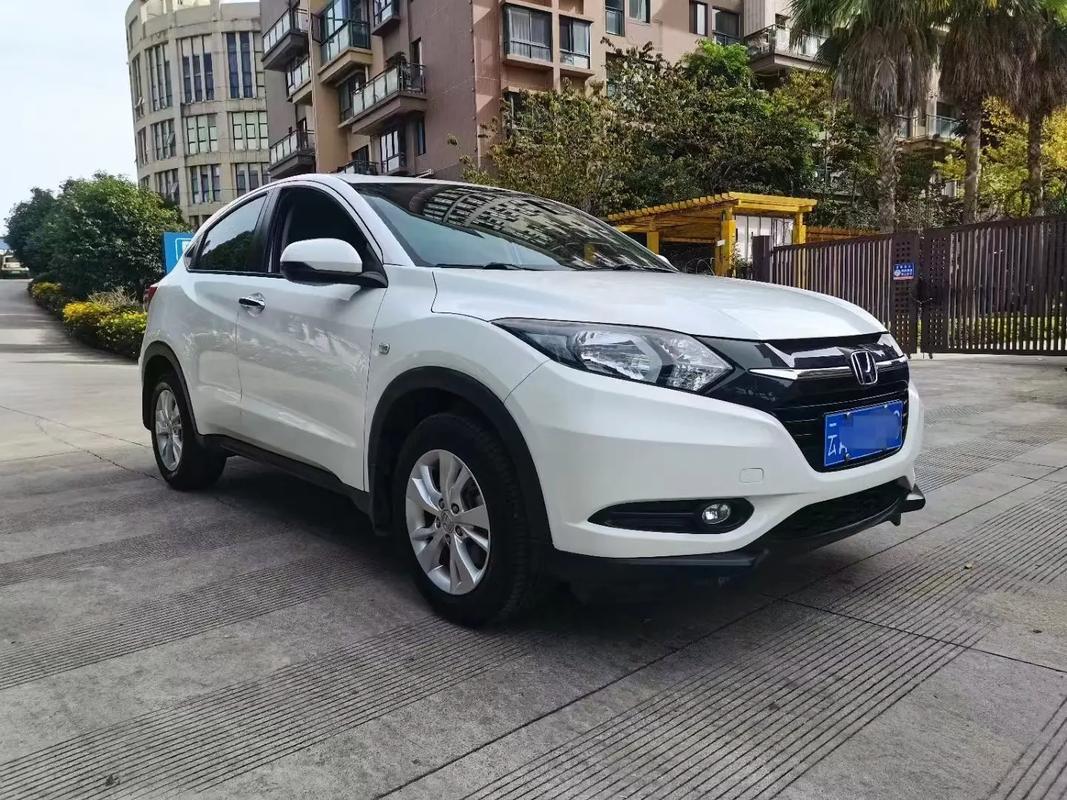 12-15万合资小型SUV行情 缤智XR-V昂科拉等最高降3.2万